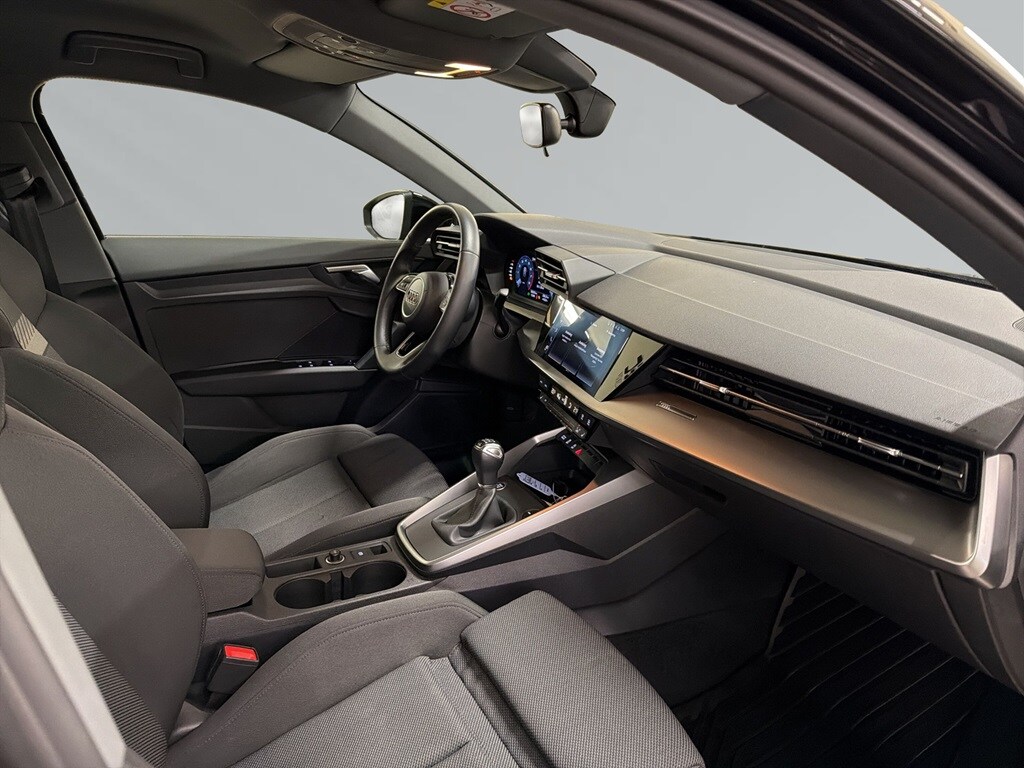 Bild som visar Audi A3 Sportback A3 Sportback 30 TFSI Proline 110 hk 6-växlad - för mer information kontakta din Audi Partner