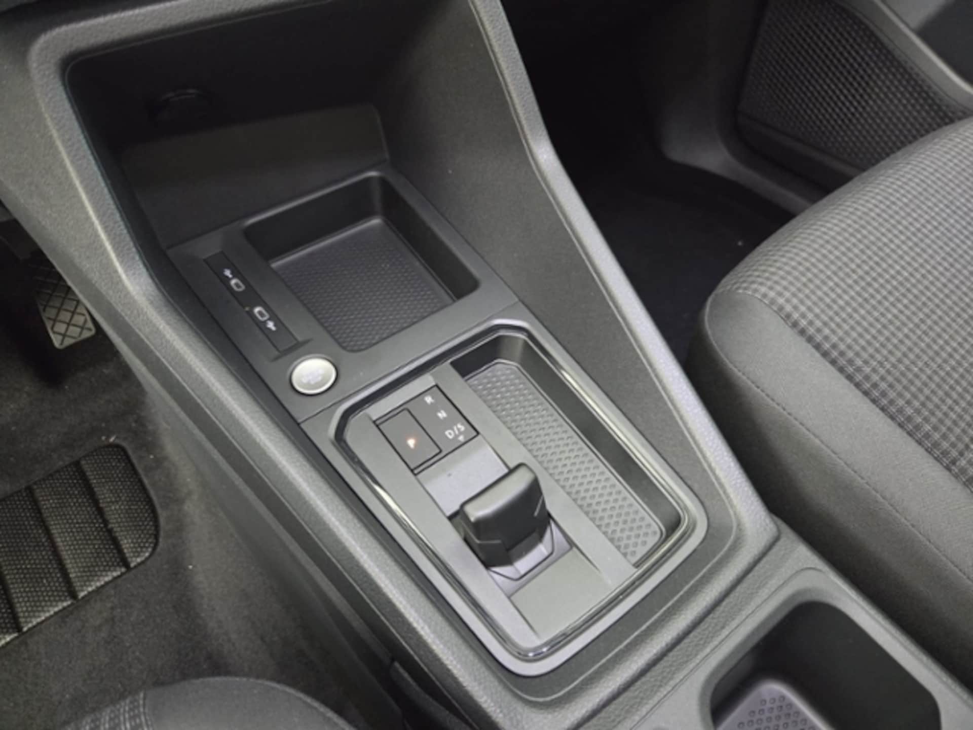 Volkswagen Caddy Basis-Modell