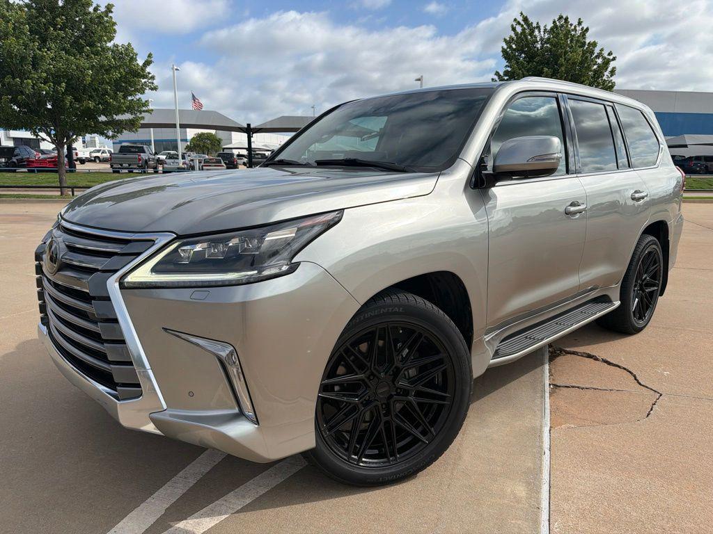 2021 Lexus LX 600 570 THREE-ROW's photo