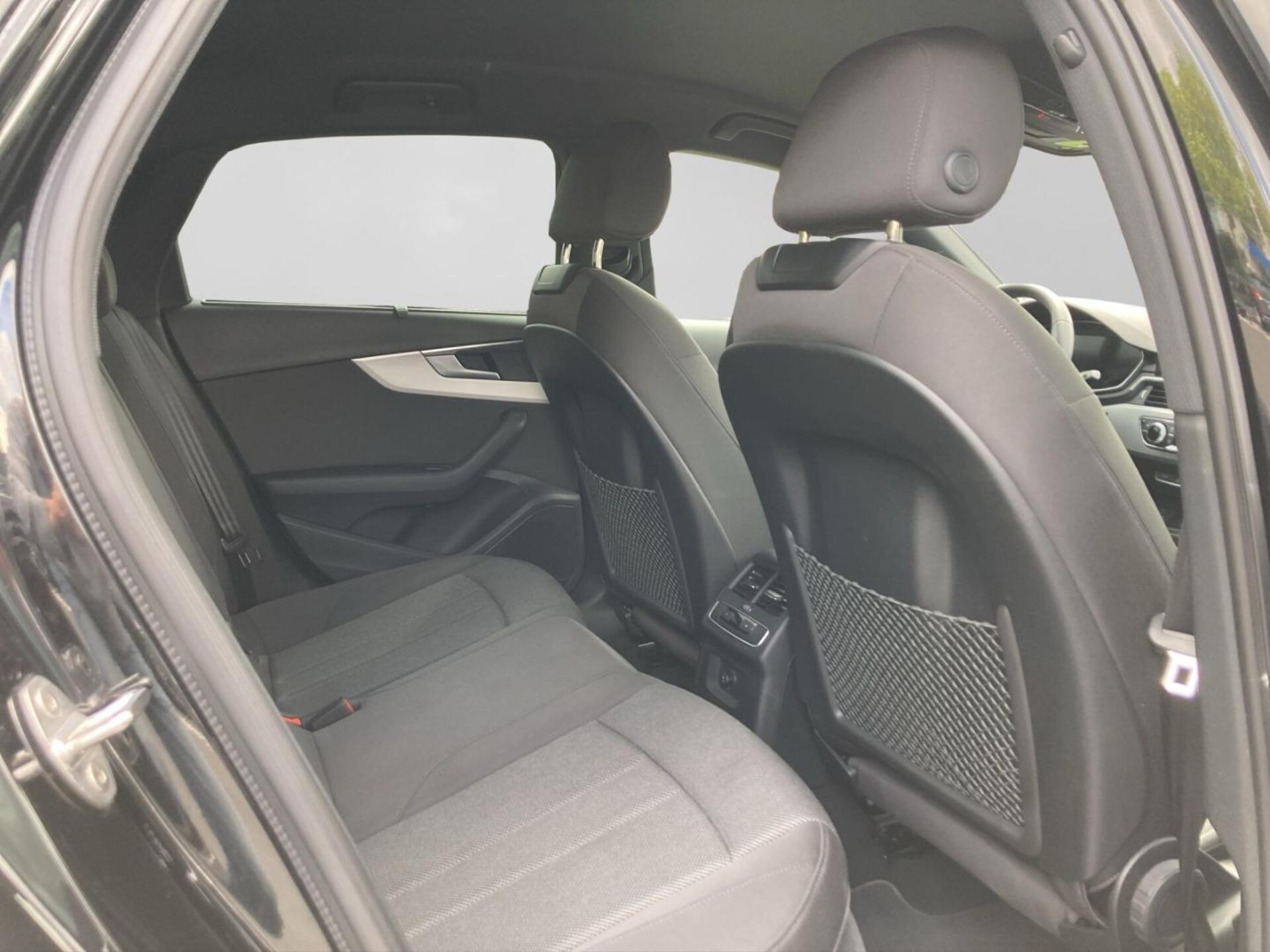 Audi A4 Limousine Advanced