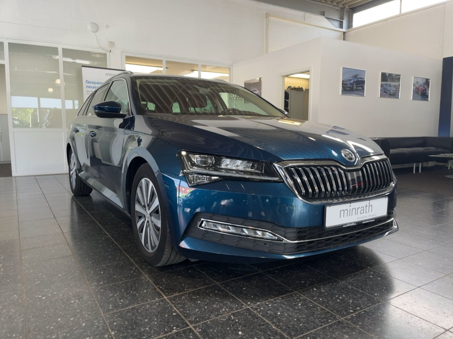 Skoda Superb Combi PREMIUM EDITION
