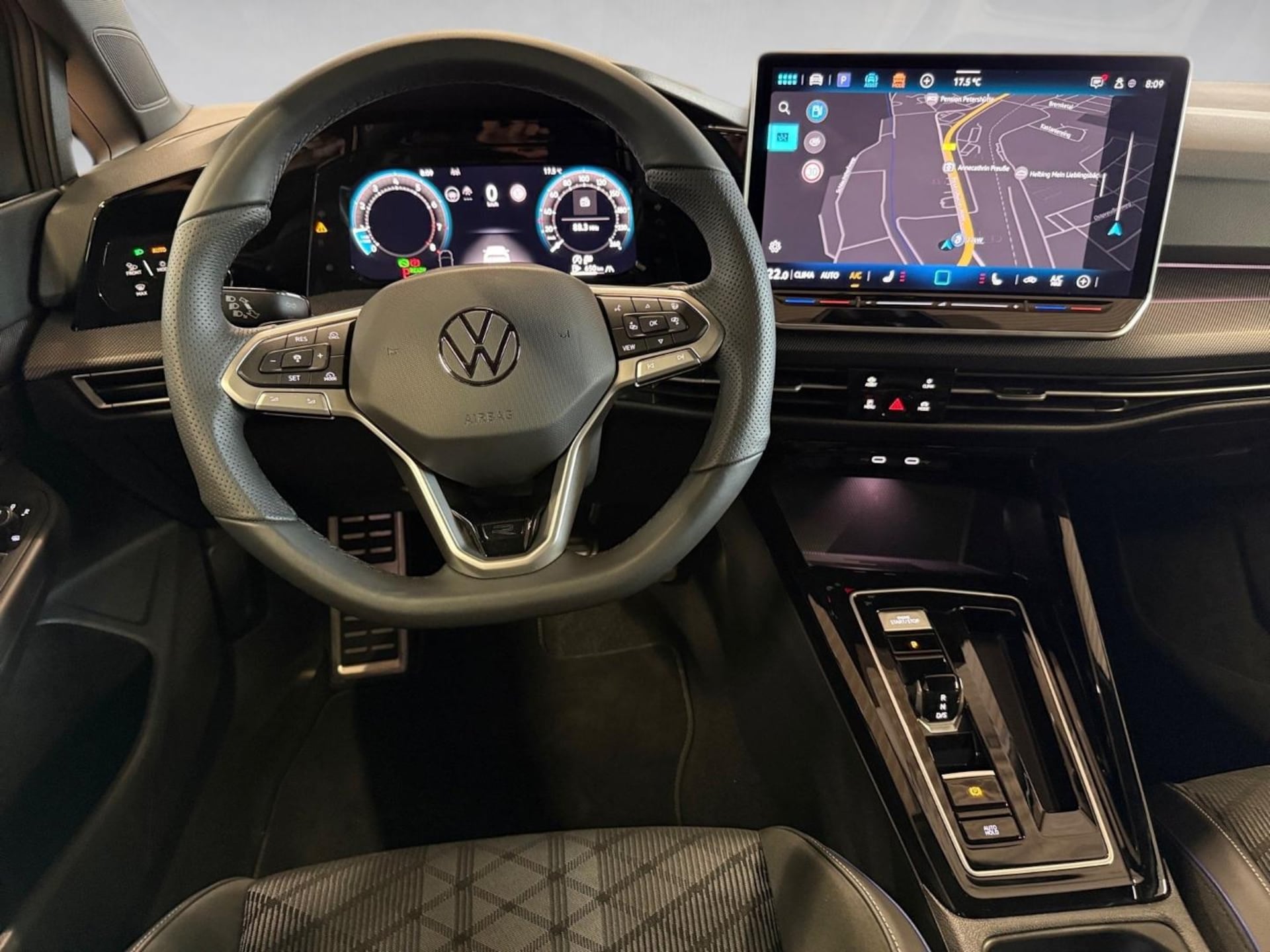 Volkswagen Golf R-Line