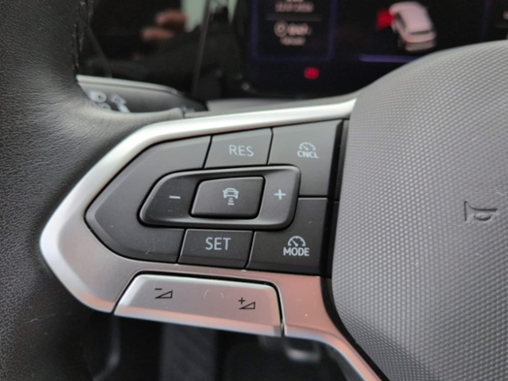 Volkswagen Golf Variant Life