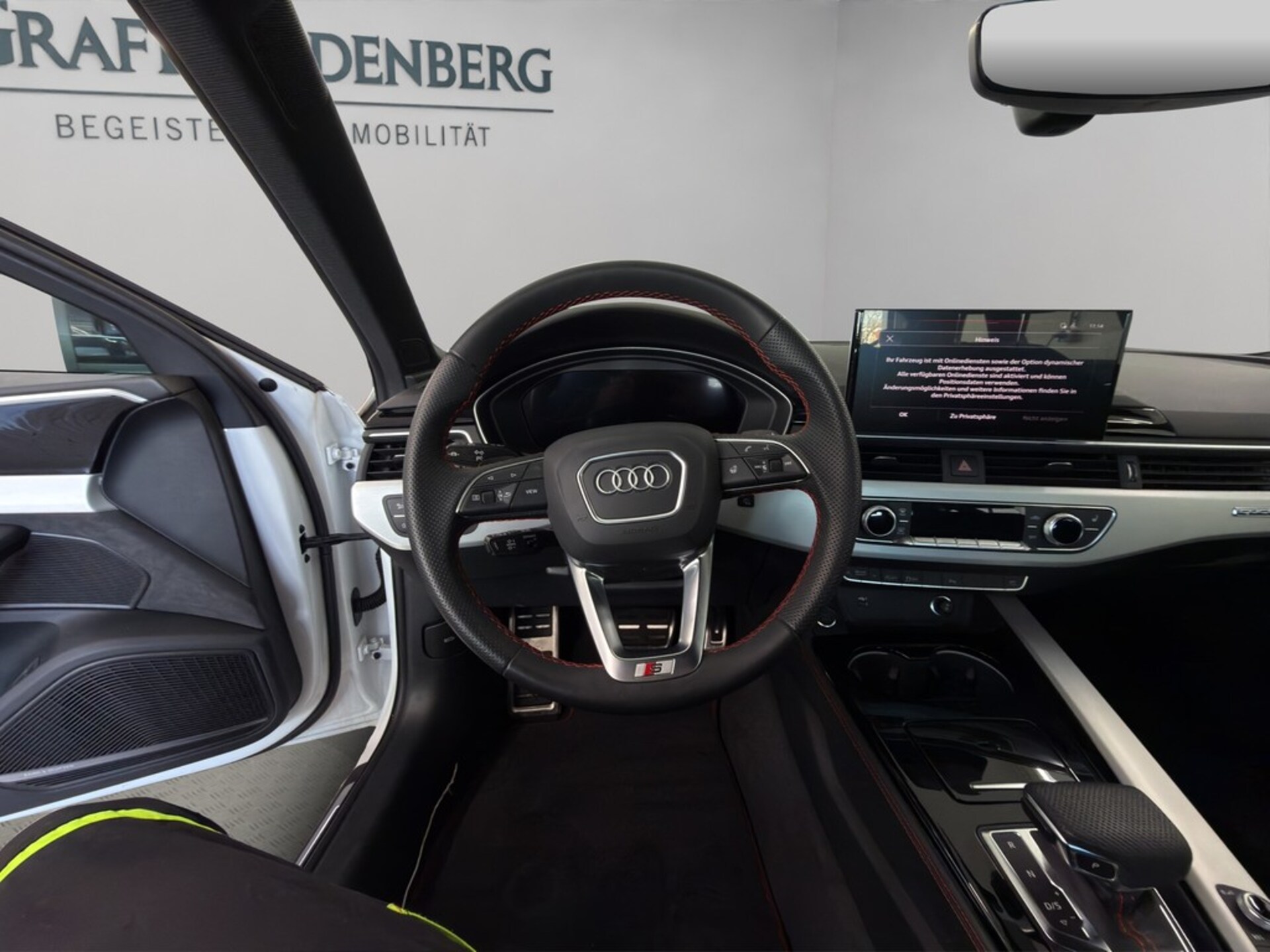 Audi A4 Avant S line