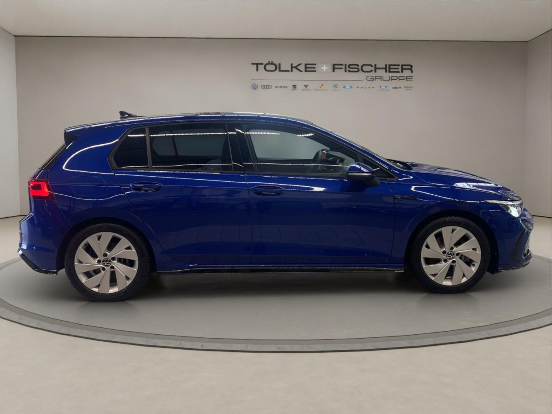Volkswagen Golf R-Line