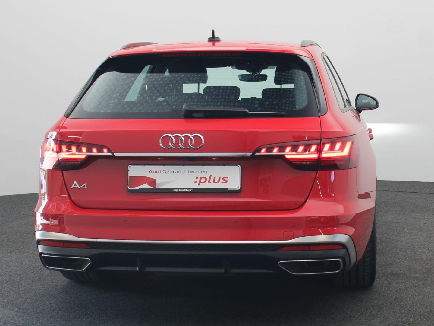 Bild über Audi A4 Avant S line 40 TFSI S tronic - für weitere Informationen kontaktieren Sie den Audi Partner