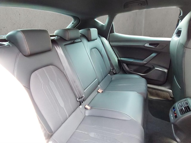 Bild des Autos 18