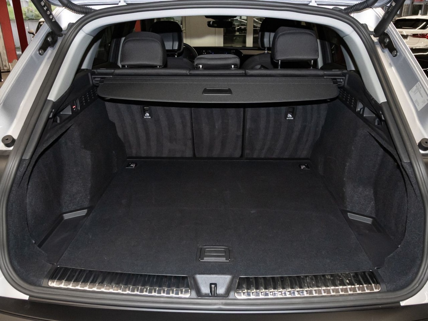Bild über Audi Q5 SUV TFSI 150 kW S tronic - für weitere Informationen kontaktieren Sie den Audi Partner