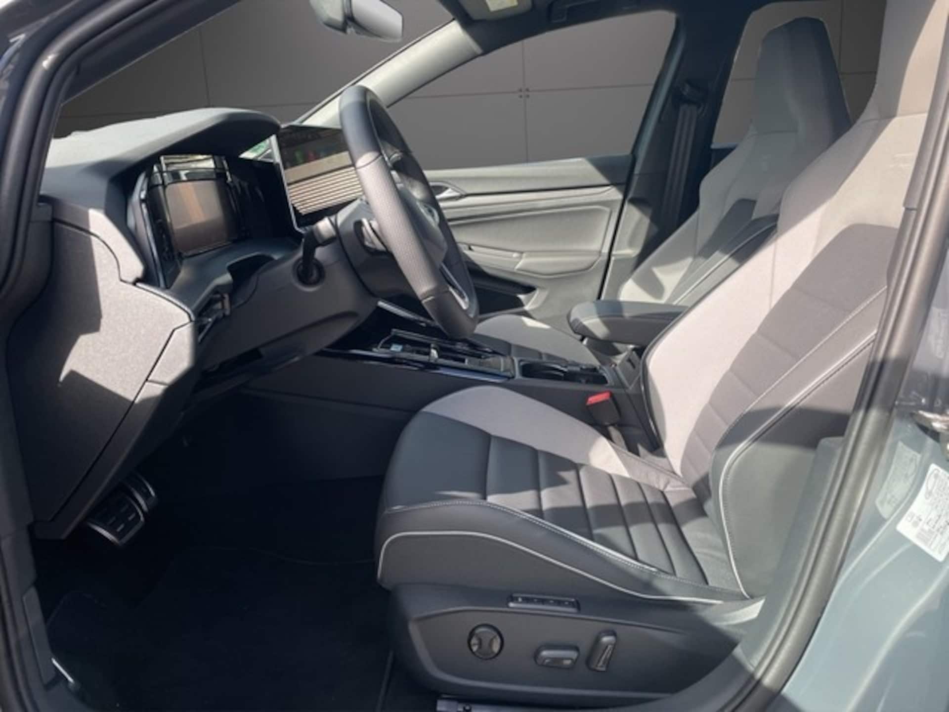 Volkswagen Golf Variant R-Line