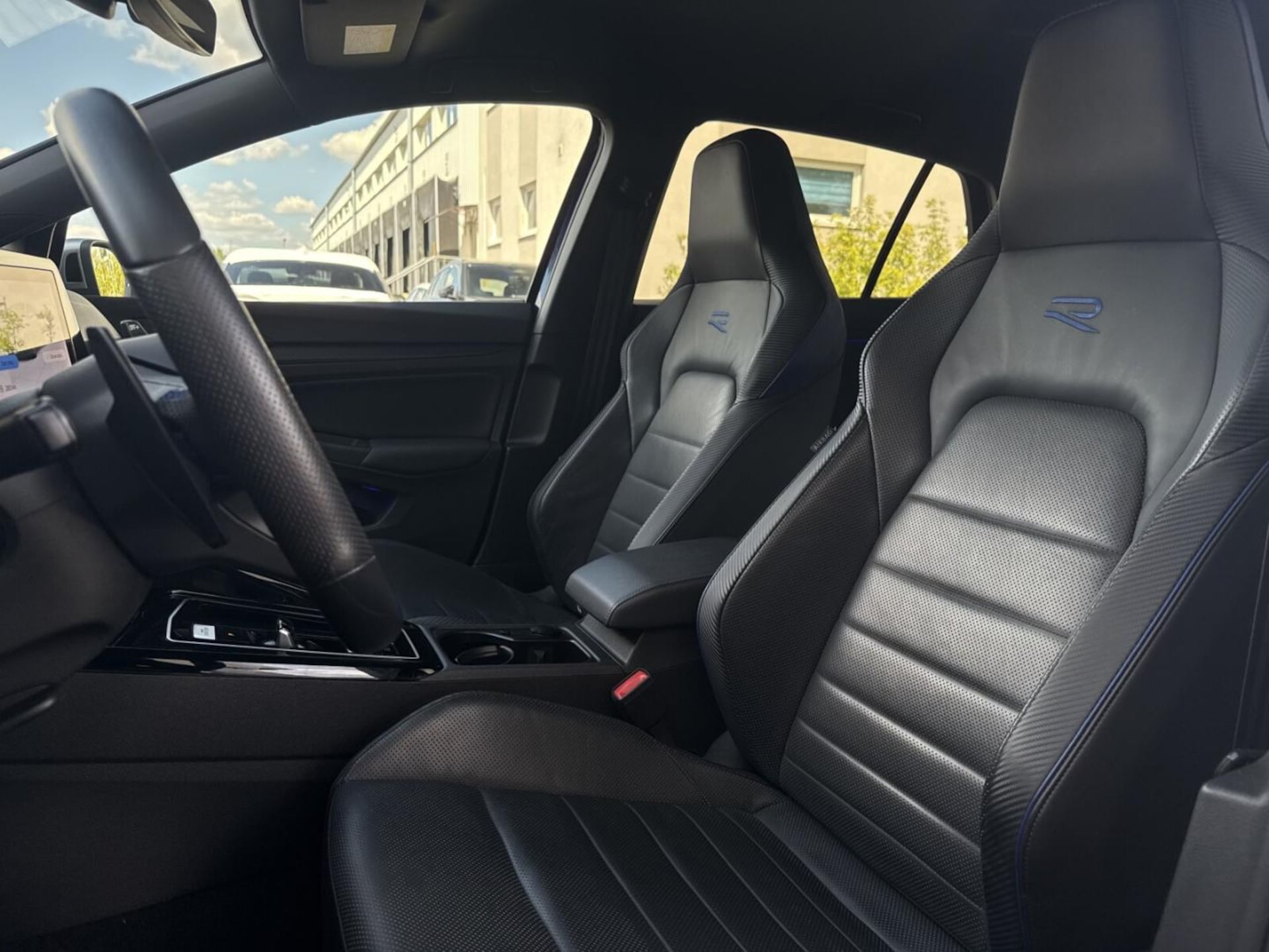 Volkswagen Golf R