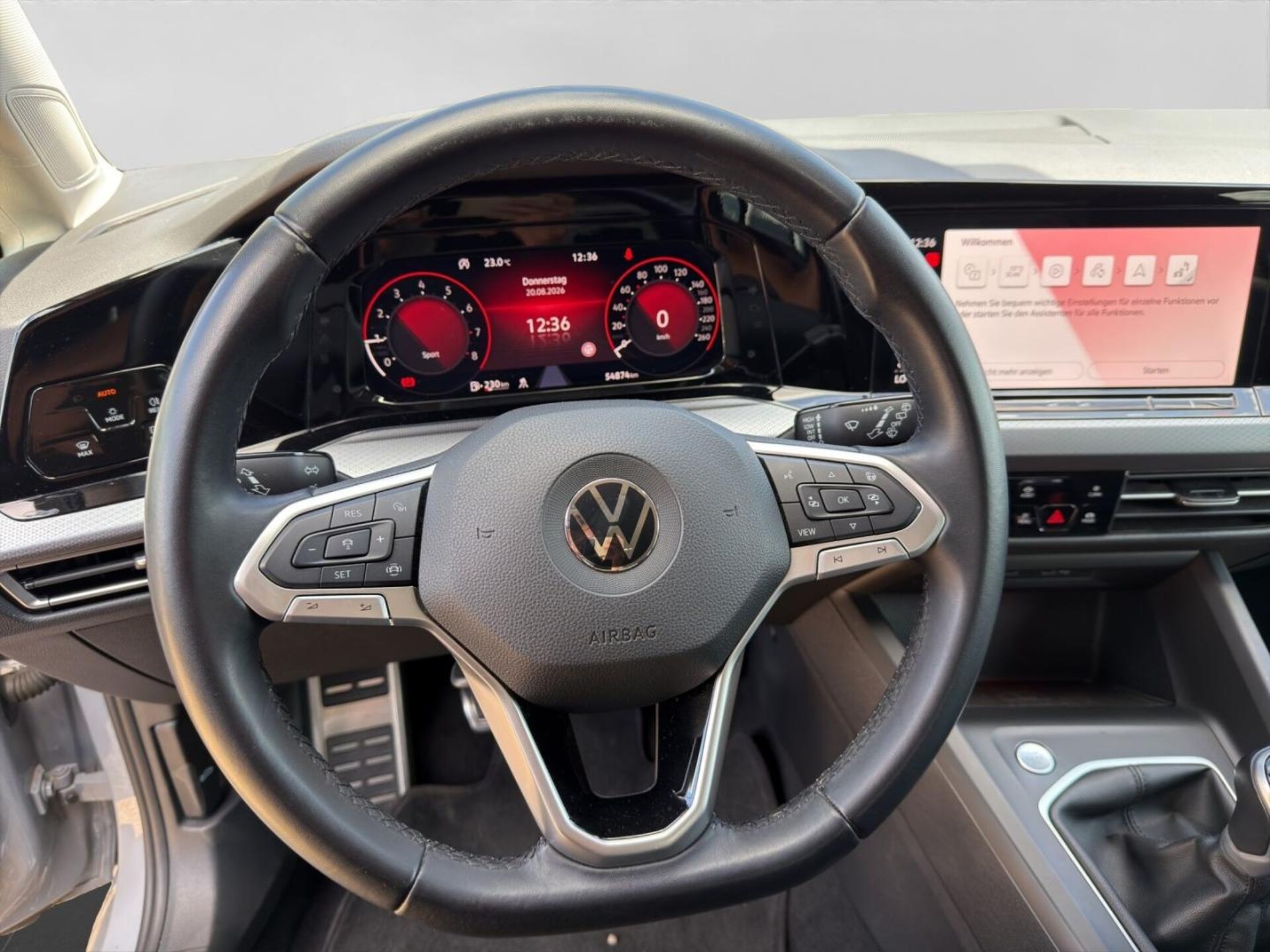 Volkswagen Golf Life