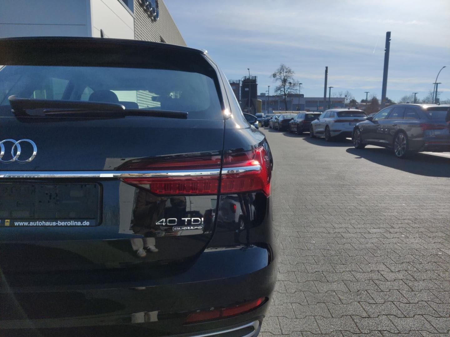Bild über Audi A6 Avant advanced 40 TDI quattro S tronic - für weitere Informationen kontaktieren Sie den Audi Partner