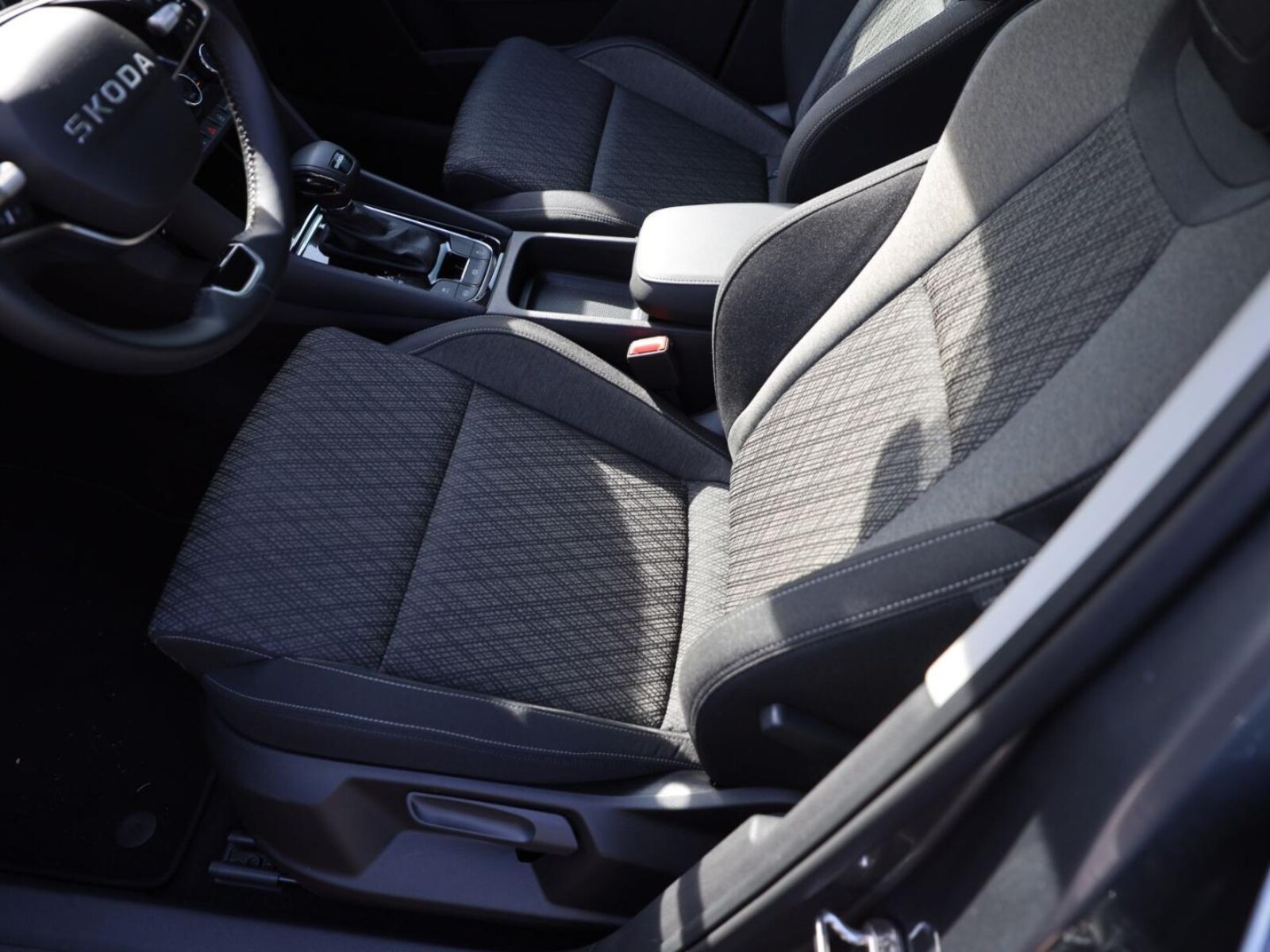 Škoda Karoq – Bild 12