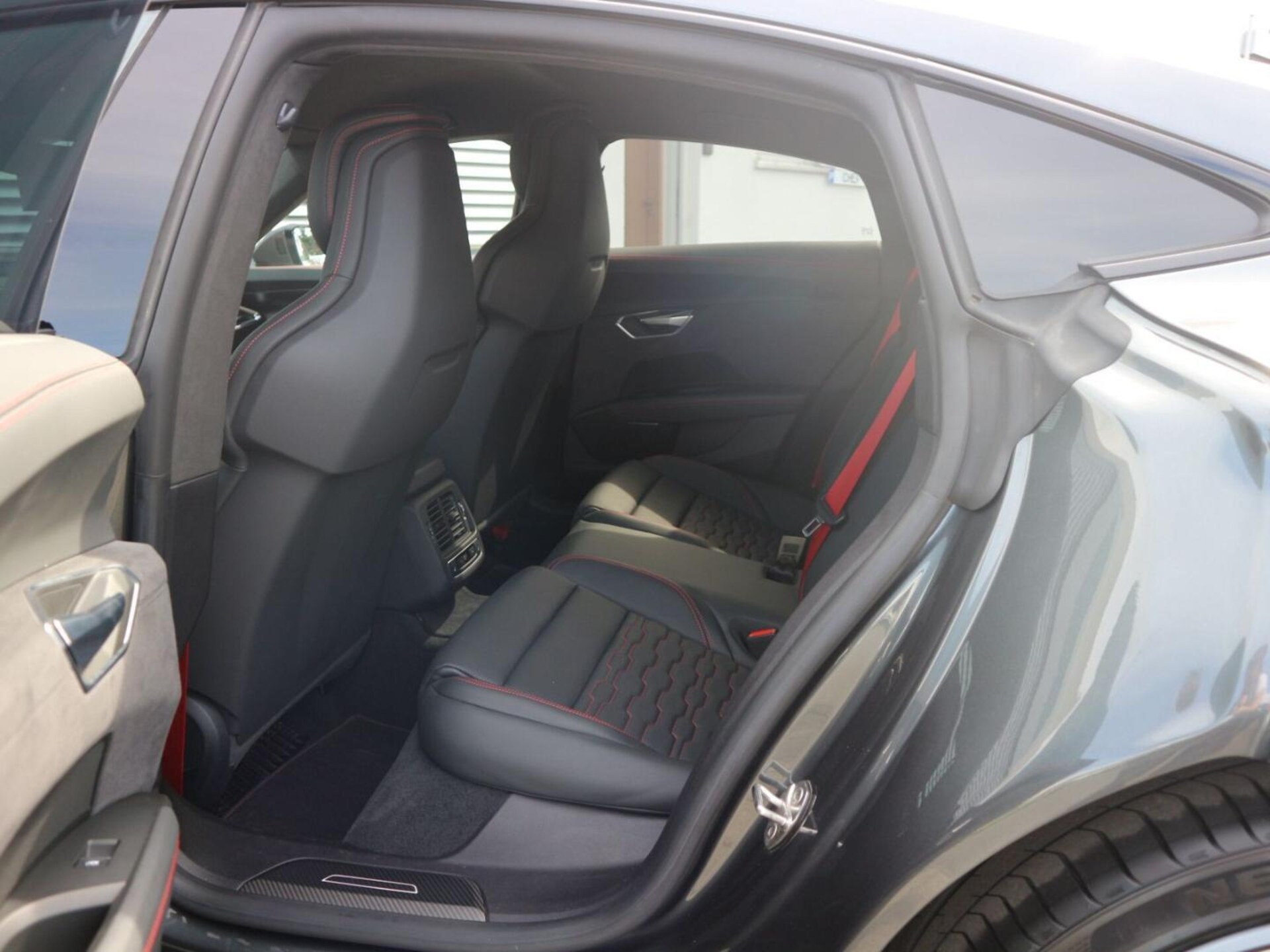 Audi RS e-tron GT