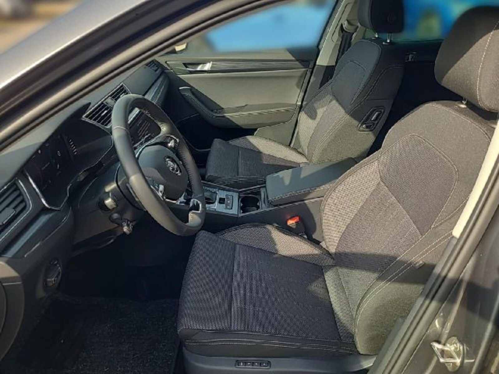 Škoda Superb Combi – Bild 7