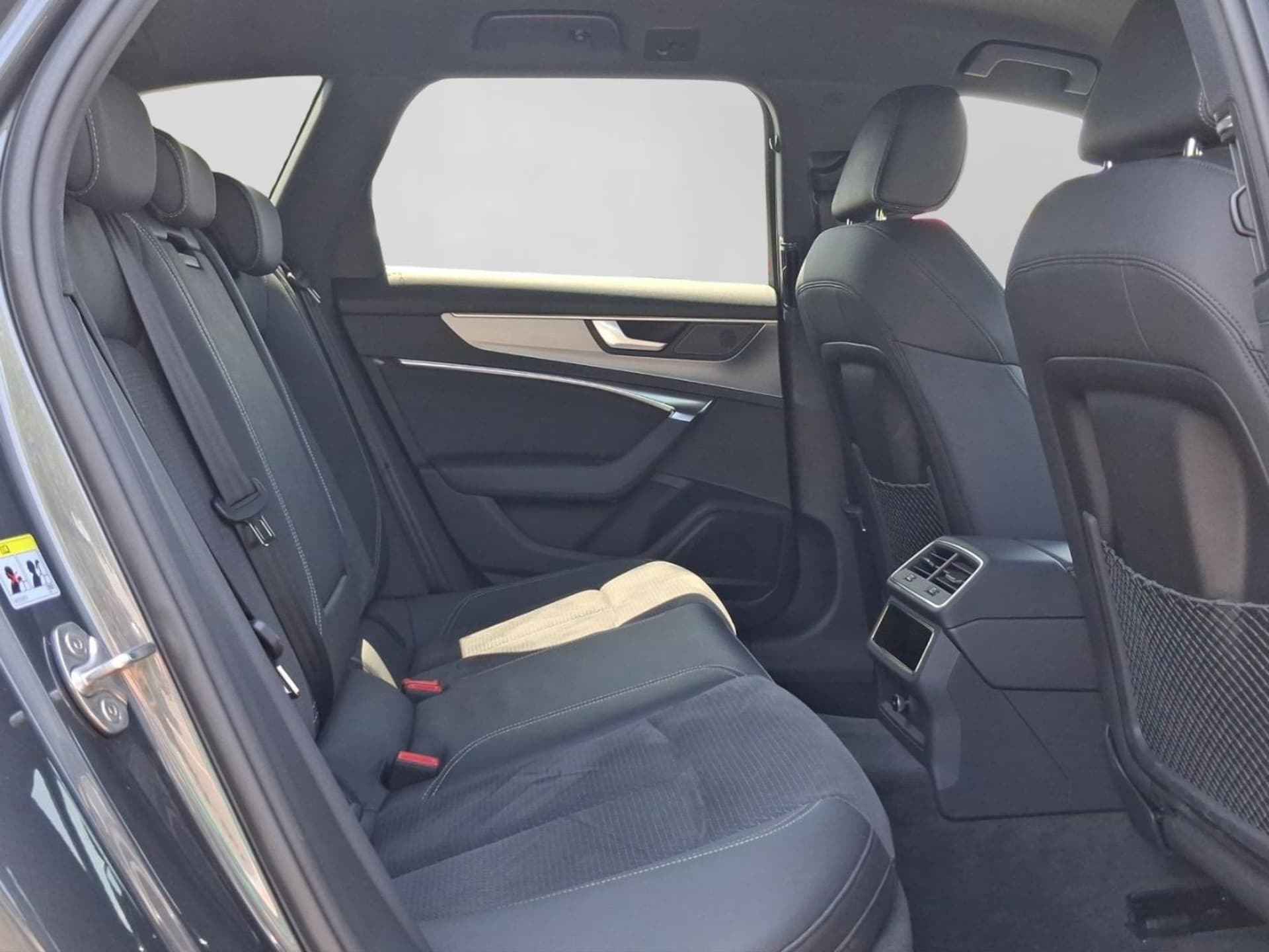 Audi S6 Avant