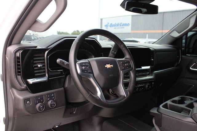 2025 Chevrolet Silverado
