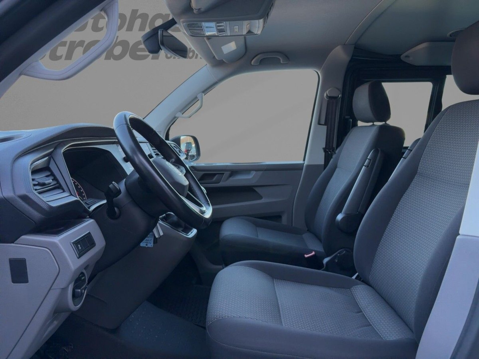 Volkswagen T6.1 Transporter Kombi langer Radstand