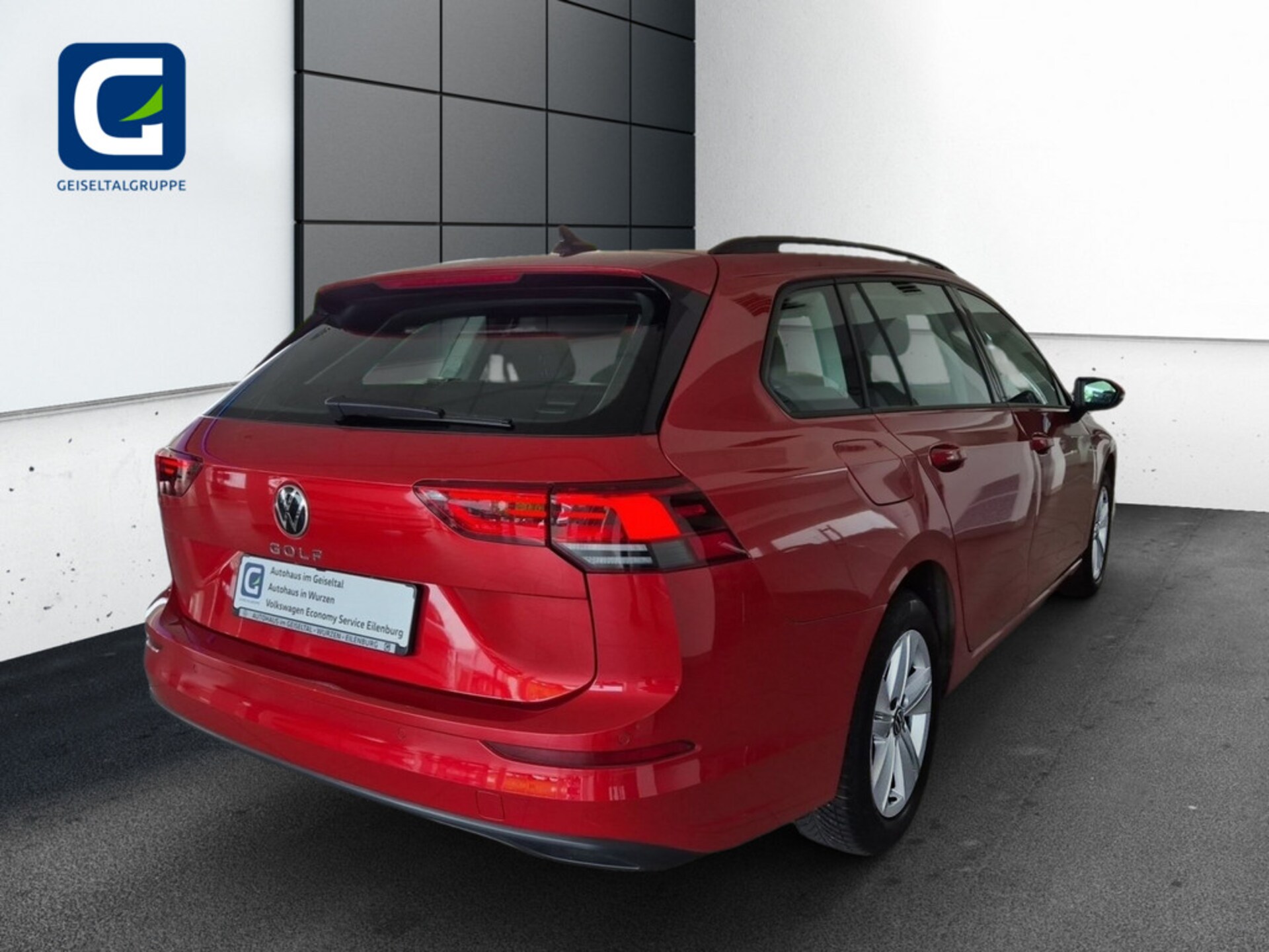 Volkswagen Golf Variant Life