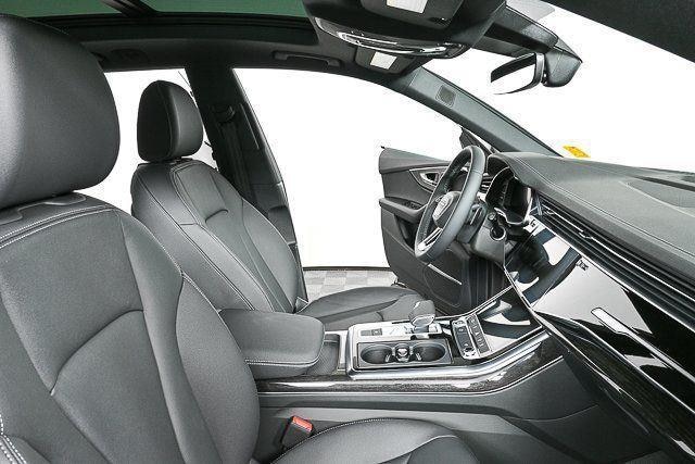 2026 Audi Q8 Premium - Photo 24