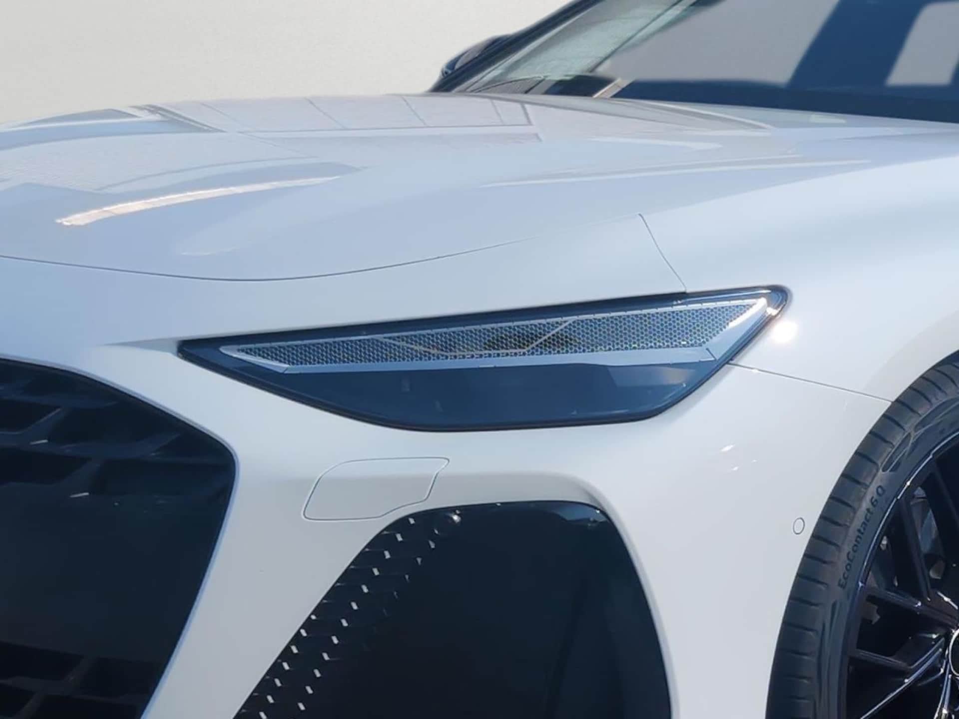 Audi A6 Avant edition one