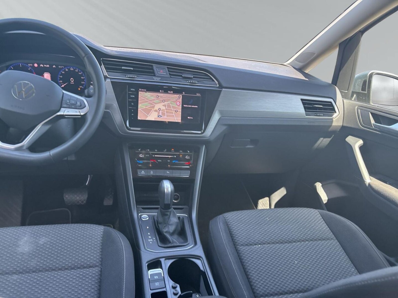 Volkswagen Touran – Bild 9