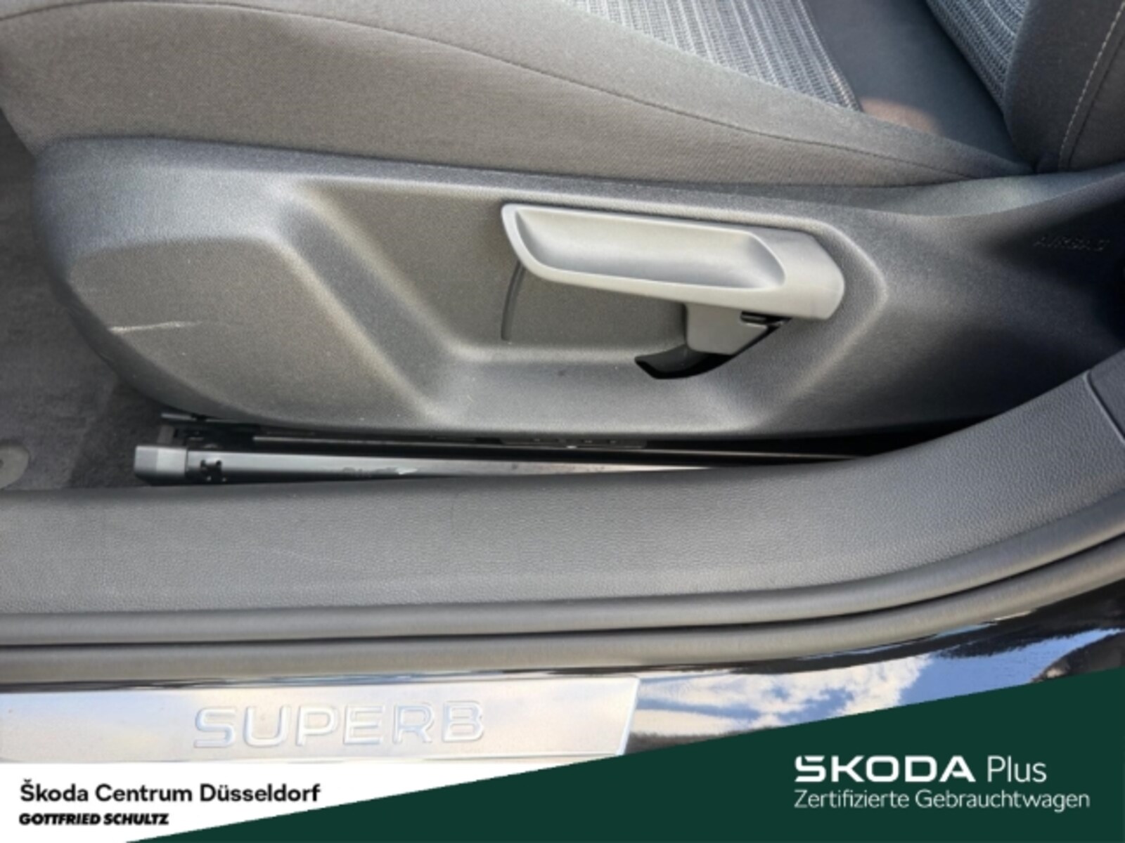 Škoda Superb Combi – Bild 14