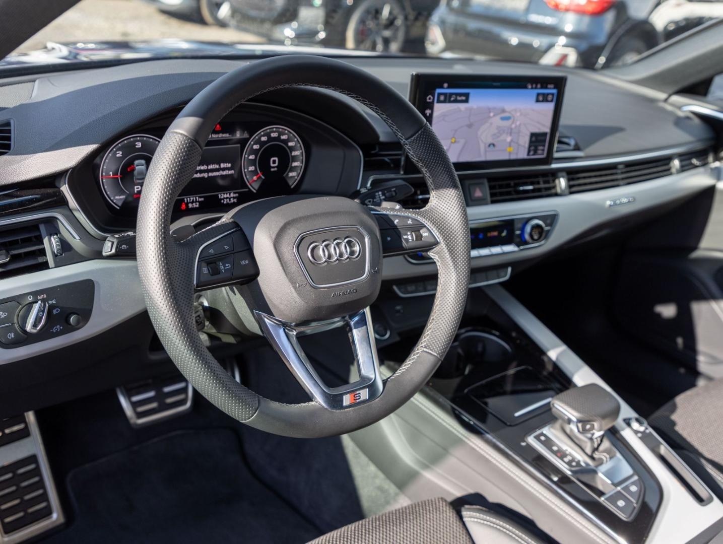 Bild über Audi A5 Sportback S line business 40 TDI quattro S tronic - für weitere Informationen kontaktieren Sie den Audi Partner