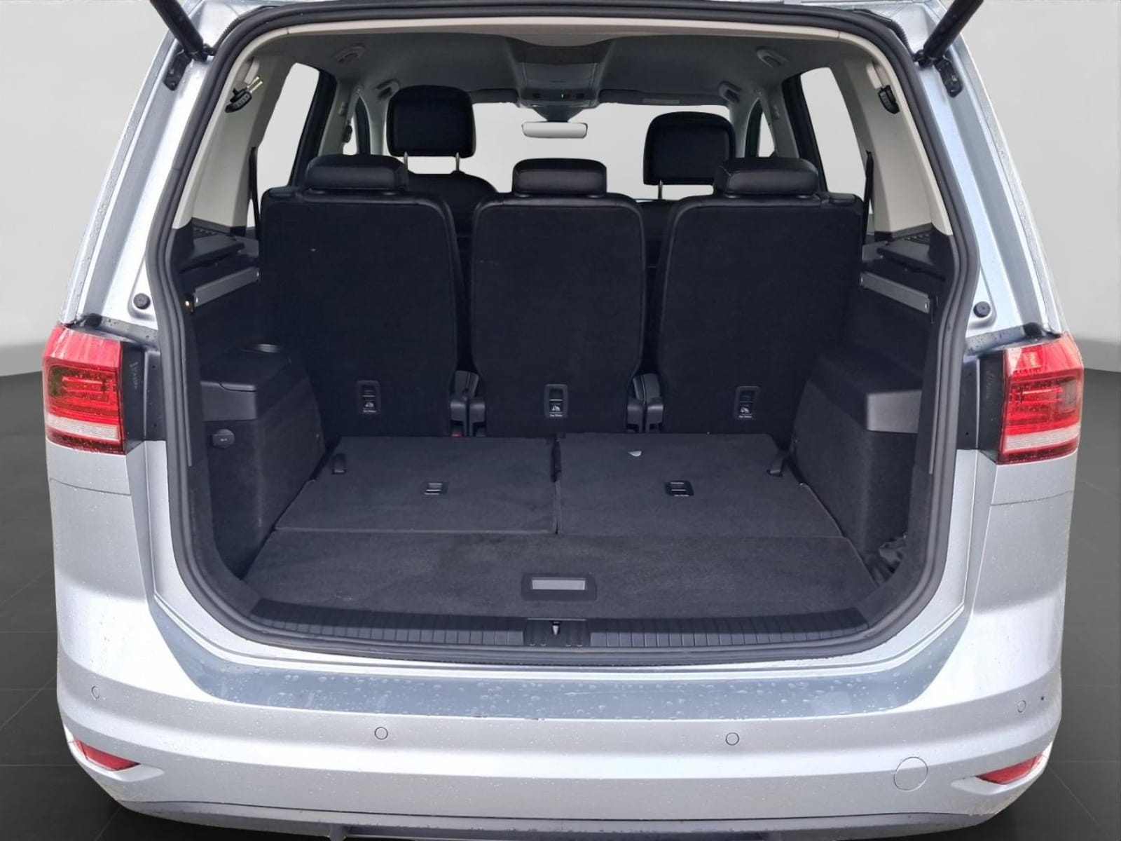 Volkswagen Touran – Bild 16