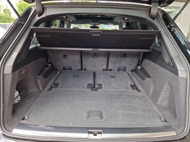 Image about Audi Q7 S line 50 TDI quattro tiptronic