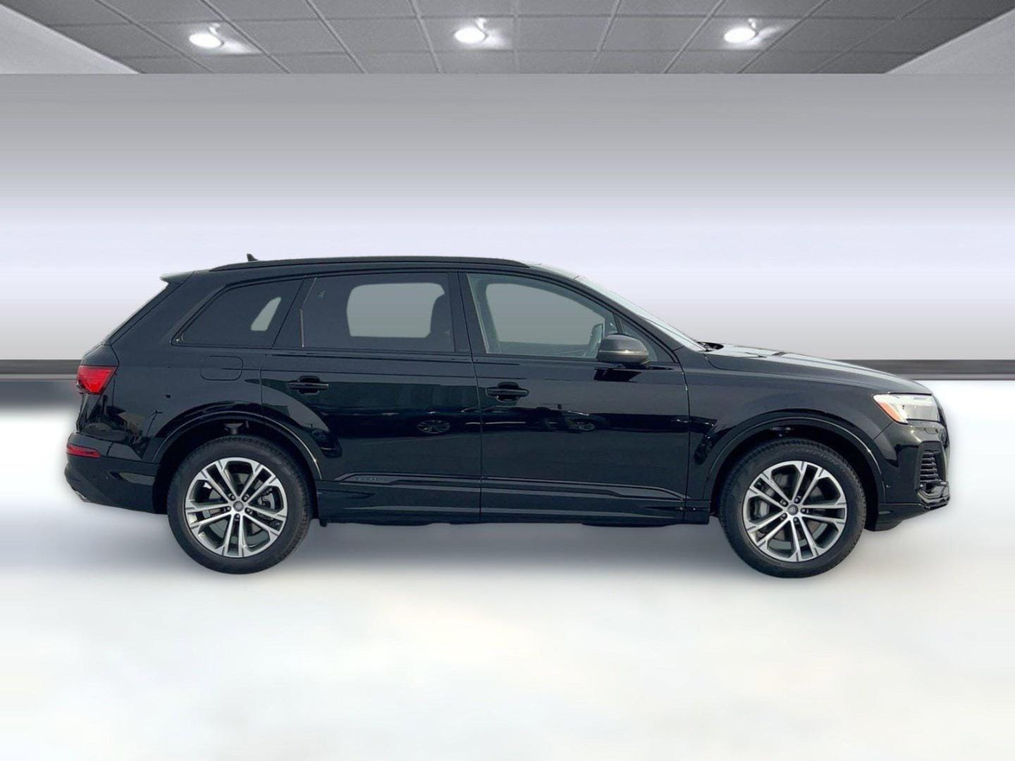 2026 Audi Q7 Premium - Photo 8