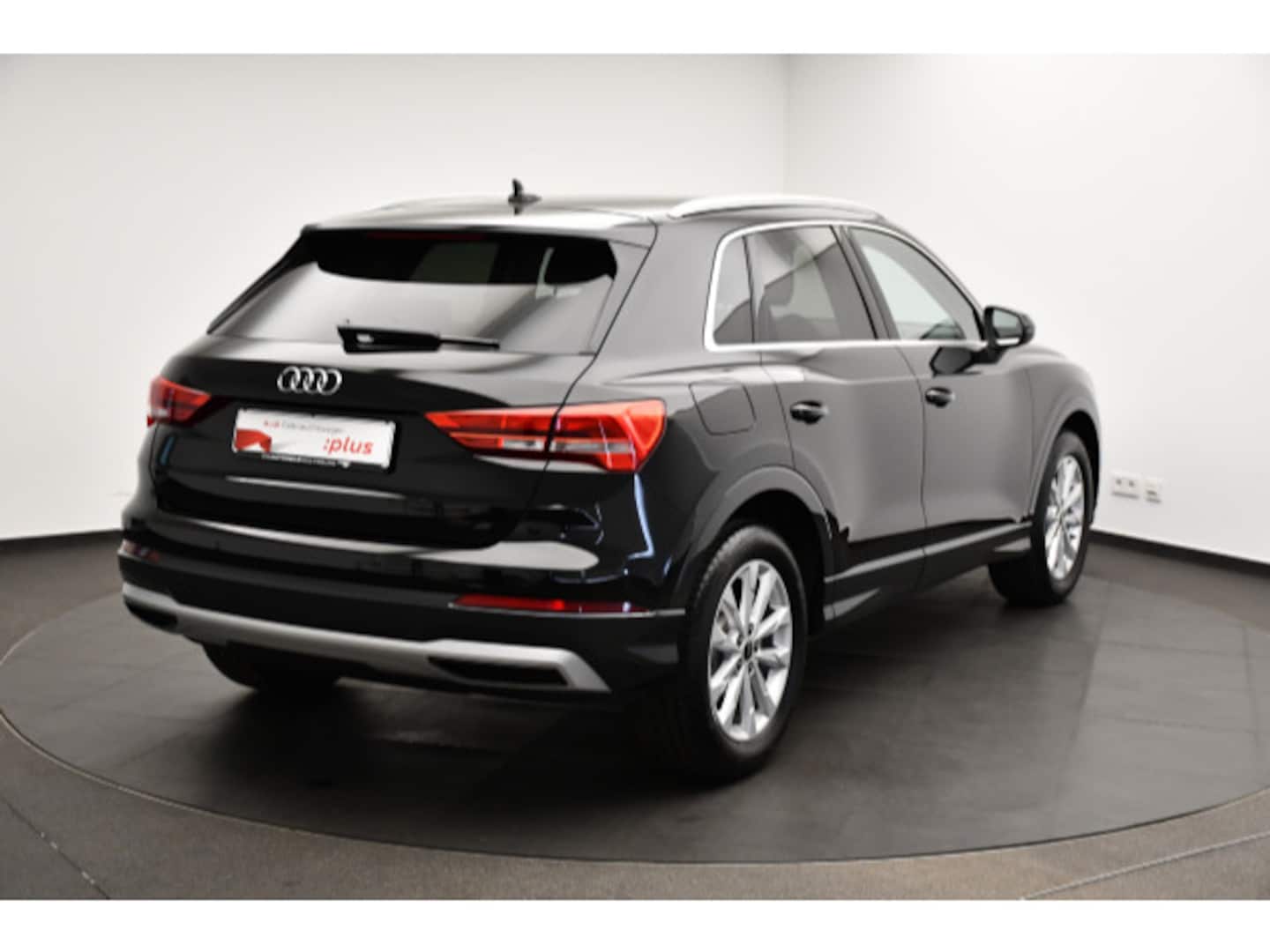 Bild über Audi Q3 TFSI 110 kW S tronic - für weitere Informationen kontaktieren Sie den Audi Partner