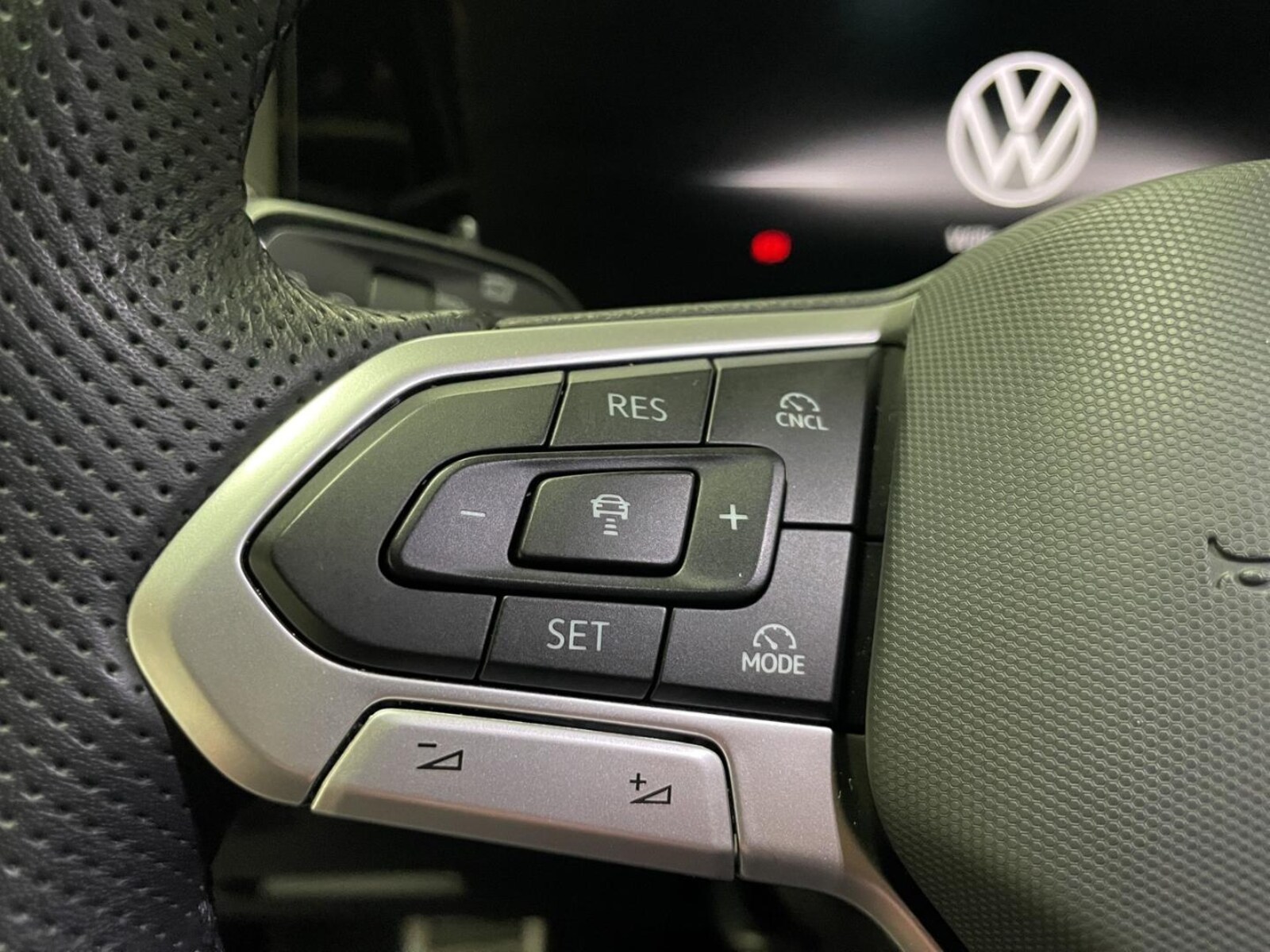 Volkswagen Tiguan – Bild 27