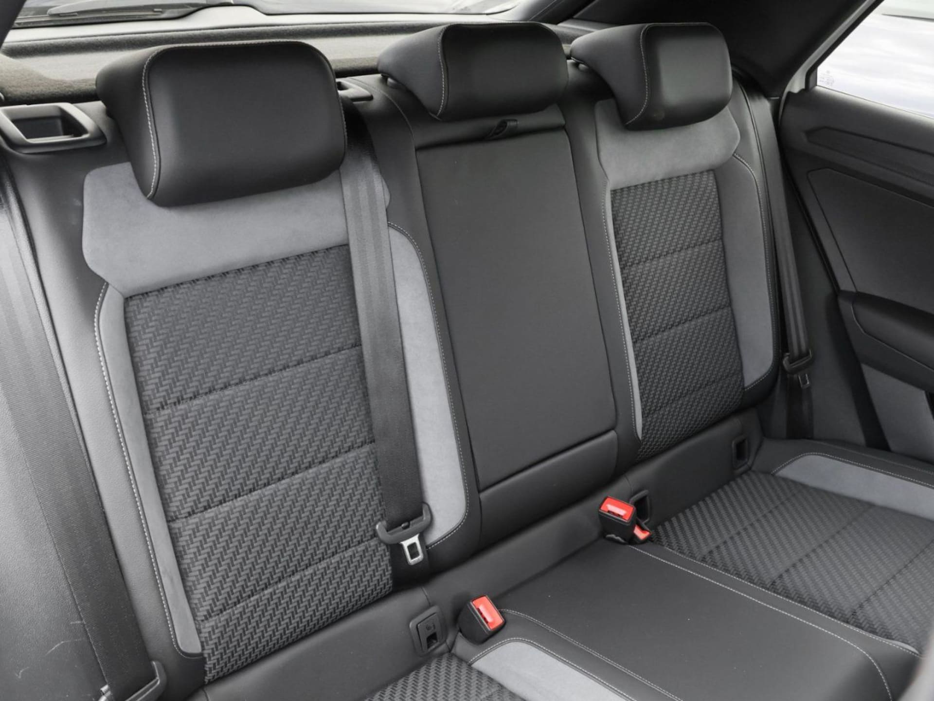 Volkswagen T-Roc Sport