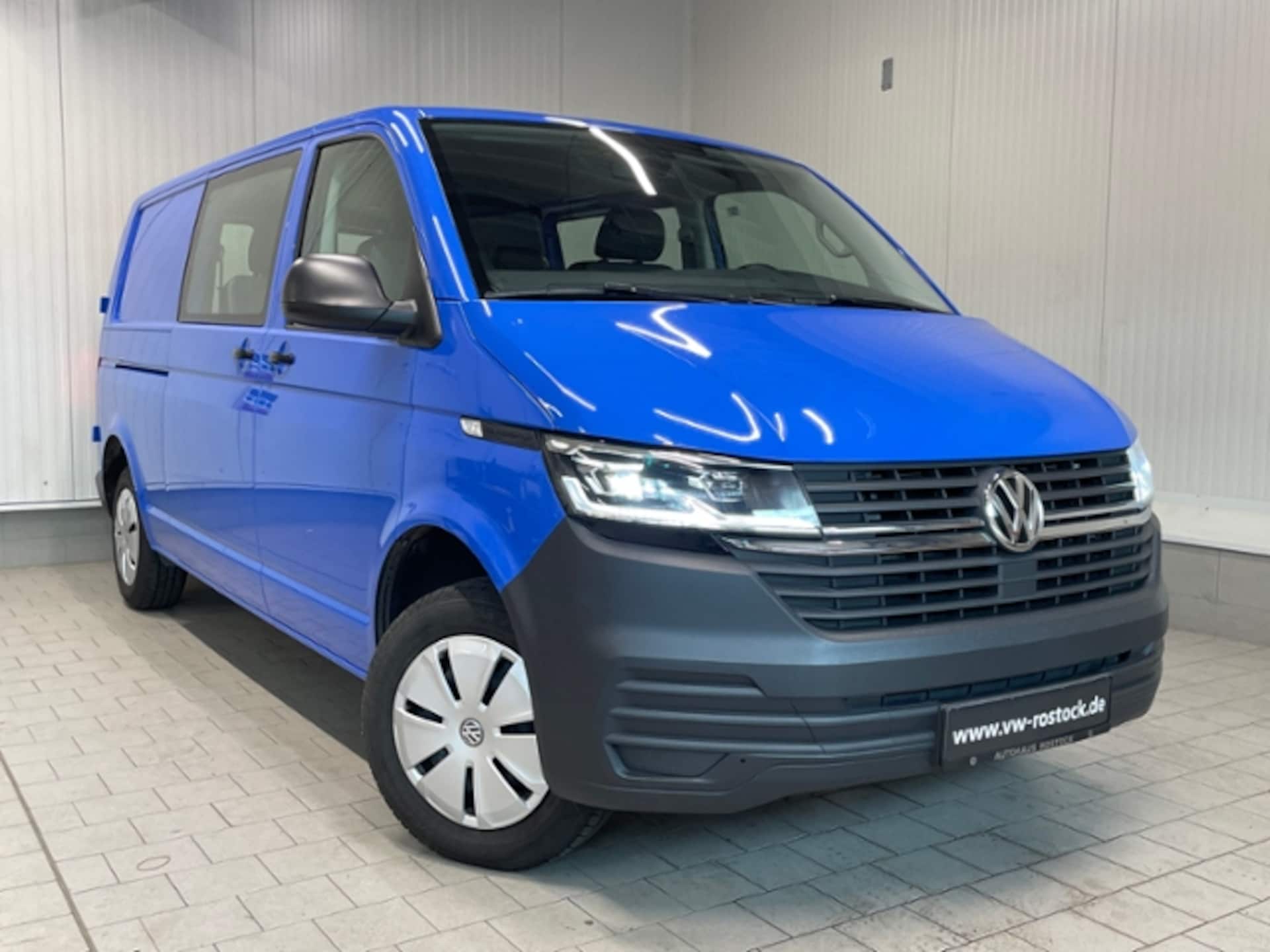 Volkswagen T6.1 Transporter Kombi langer Radstand