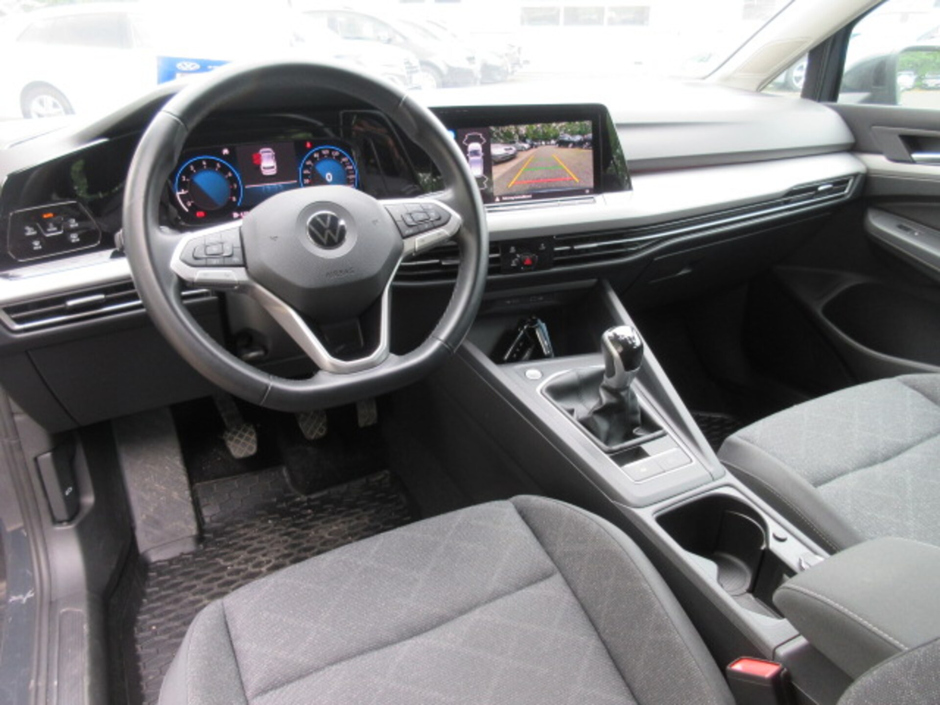 Volkswagen Golf Life