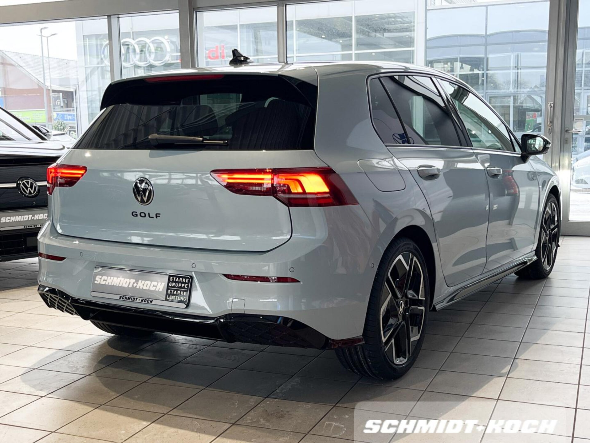 Volkswagen Golf R-Line