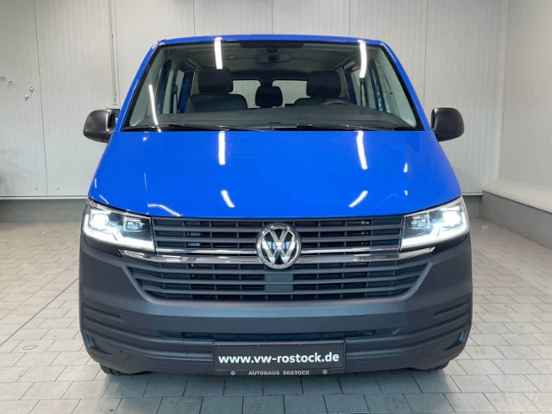 Volkswagen T6.1 Transporter Kombi langer Radstand