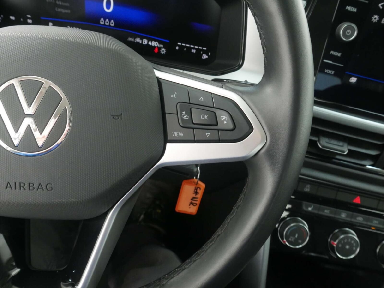 Volkswagen T-Roc – Bild 12