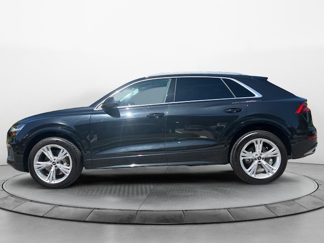 2023 Audi Q8