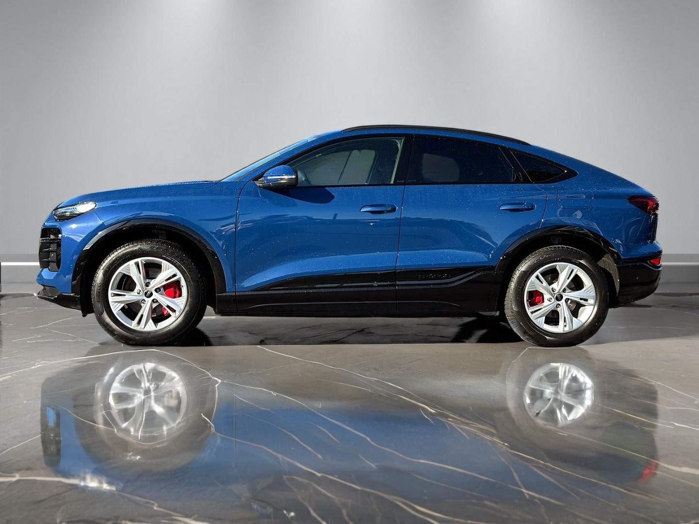 Bild über Audi Q6 Sportback e-tron e-tron - für weitere Informationen kontaktieren Sie den Audi Partner