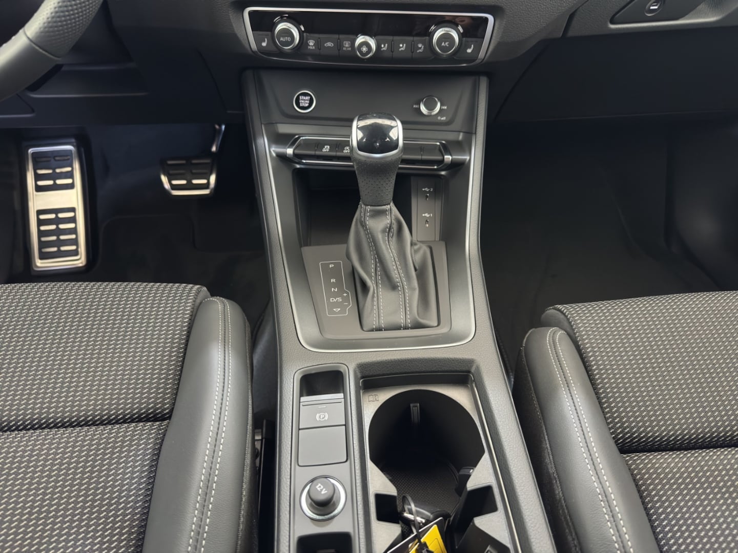 Bild über Audi Q3 TDI 110 kW S tronic - für weitere Informationen kontaktieren Sie den Audi Partner