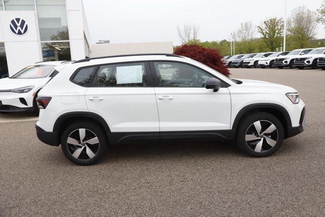 2025 Volkswagen Taos