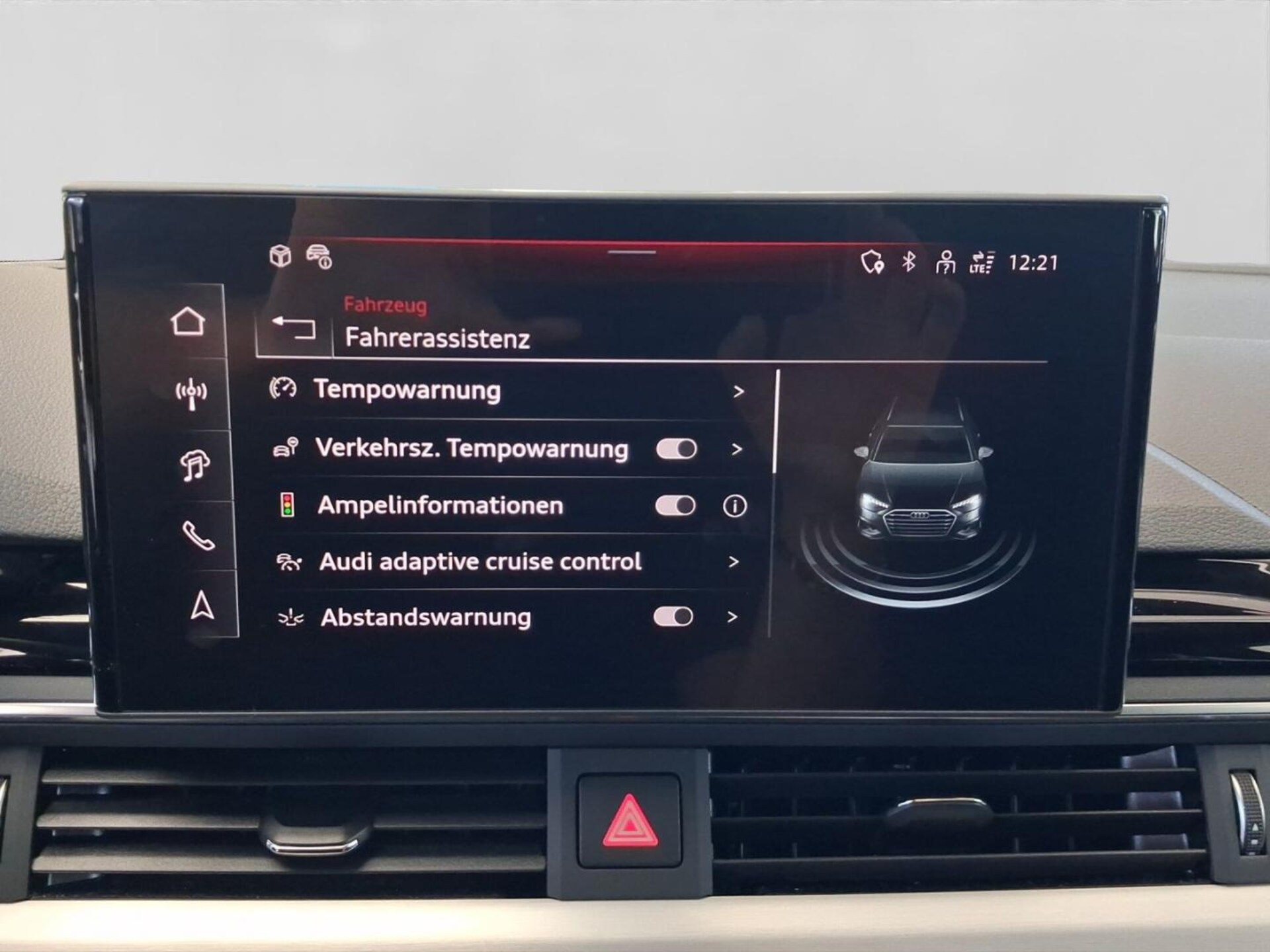 Audi A4 Avant S line