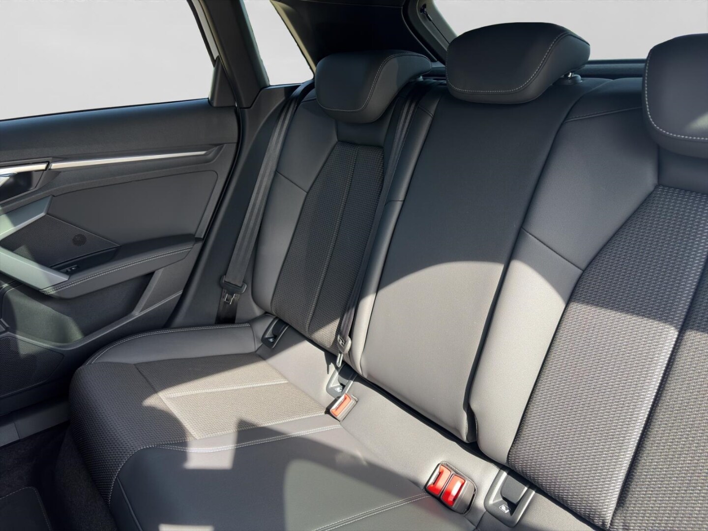 Bild über Audi A3 Sportback TFSI 85 kW S tronic - für weitere Informationen kontaktieren Sie den Audi Partner