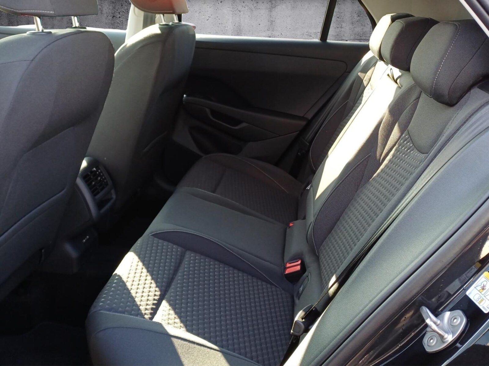 Volkswagen T-Roc – Bild 13