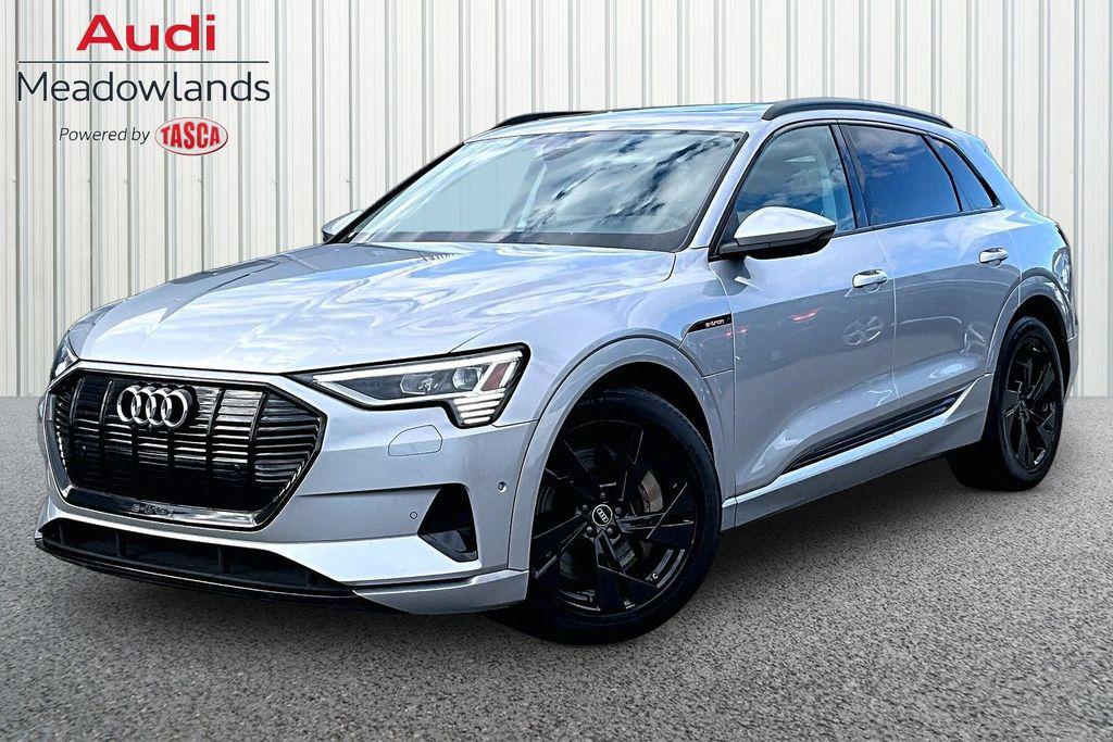 2022 Audi e-tron 95 kWh Premium quattro's photo