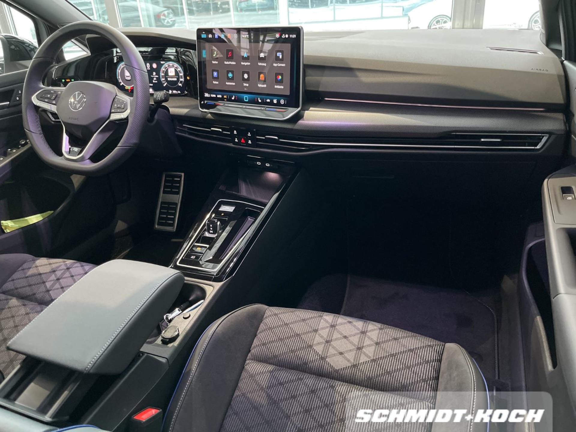 Volkswagen Golf R-Line