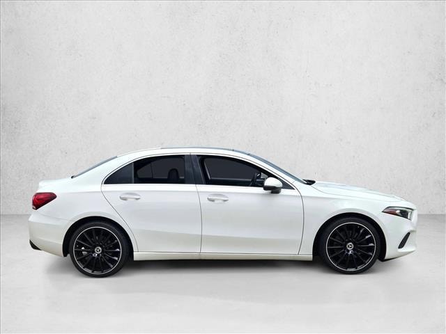 2021 Mercedes-Benz A 220