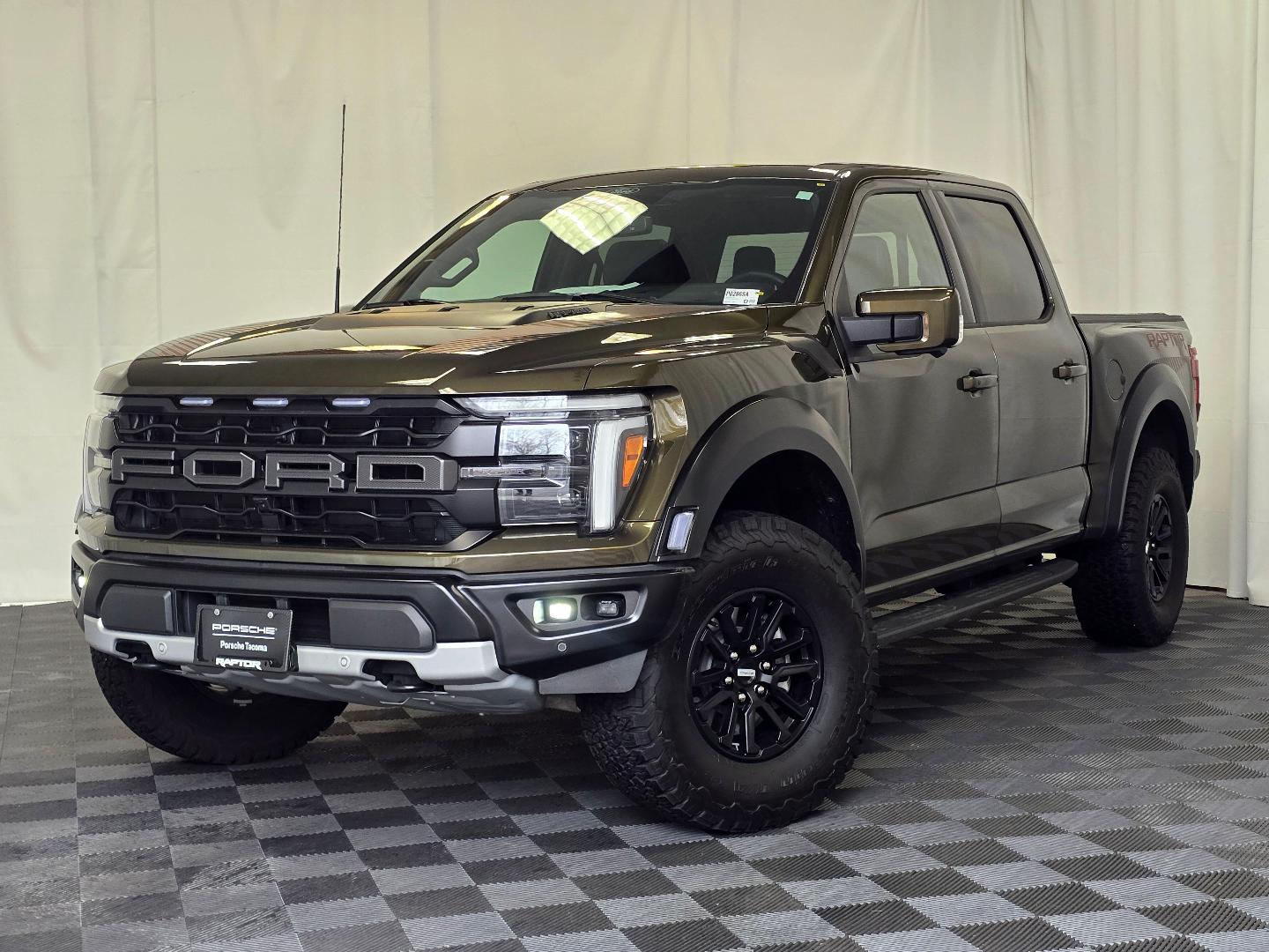 2025 Ford F-150 Raptor 4x4 SuperCrew 5-1/2 Box's photo